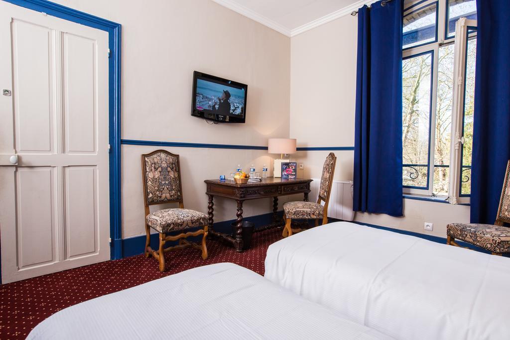 Chenal Hotel Beauvais Esterno foto