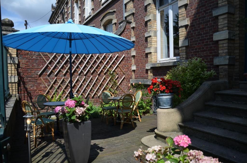 Chenal Hotel Beauvais Esterno foto