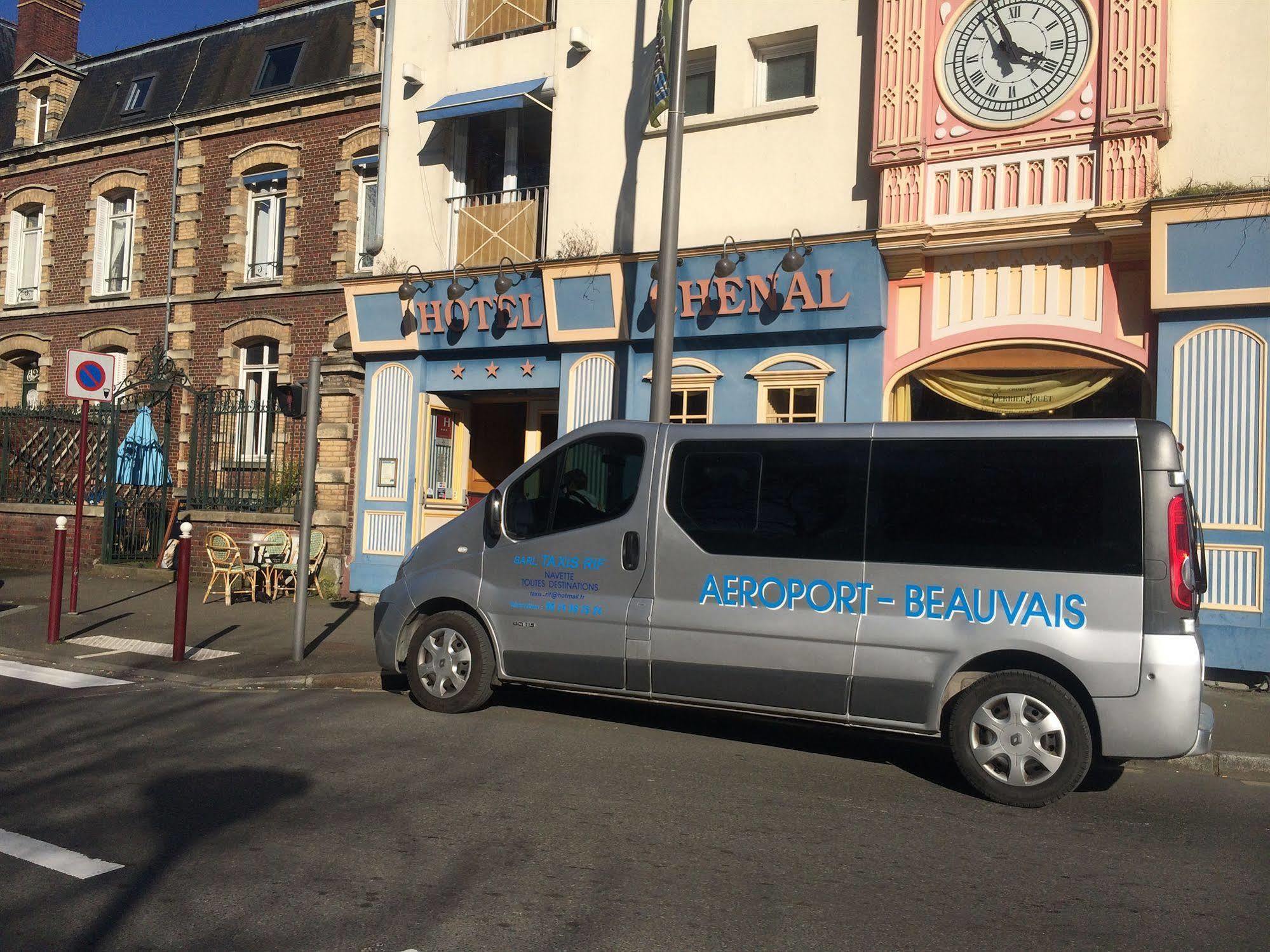 Chenal Hotel Beauvais Esterno foto