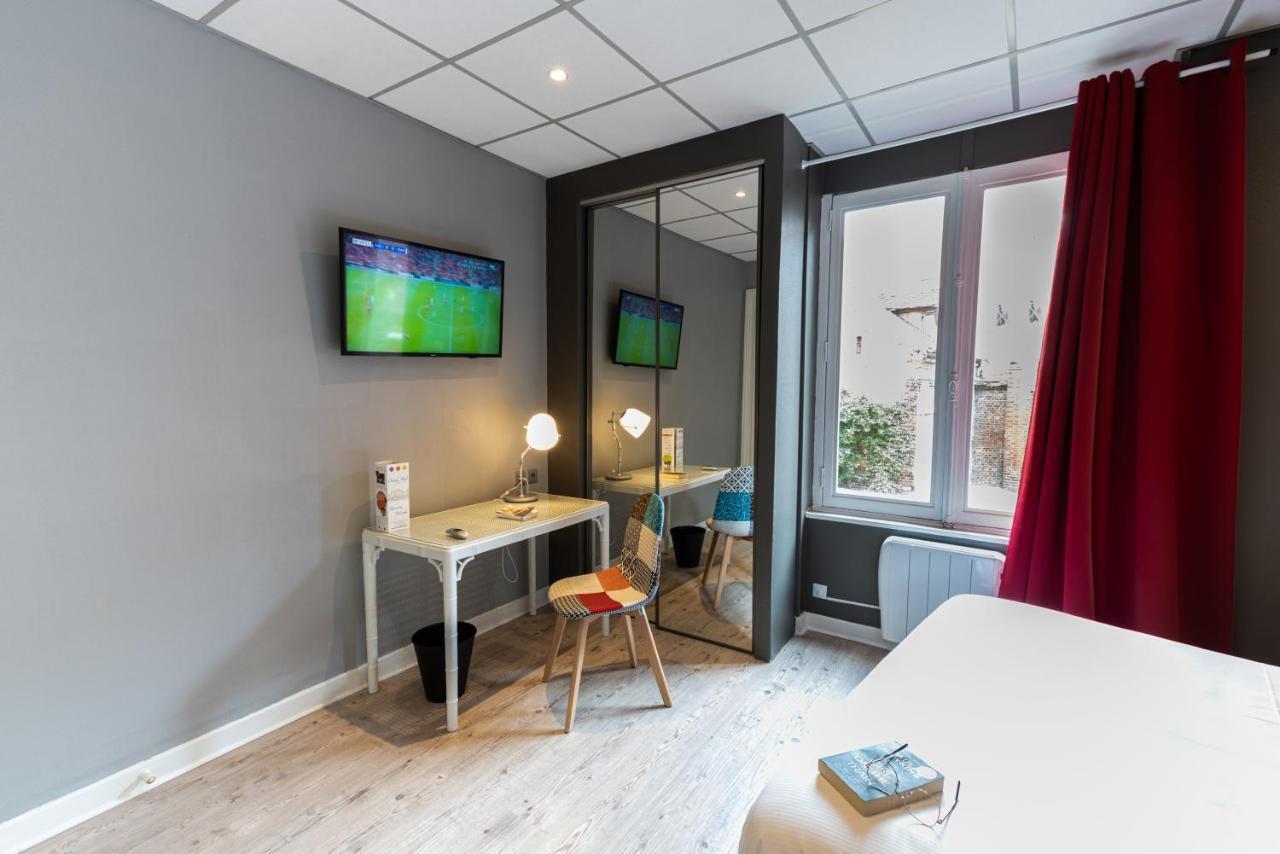 Chenal Hotel Beauvais Esterno foto